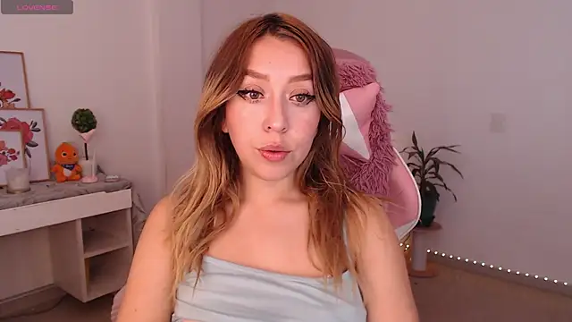 Dahlia  espresso online show from 11, 11, 2025