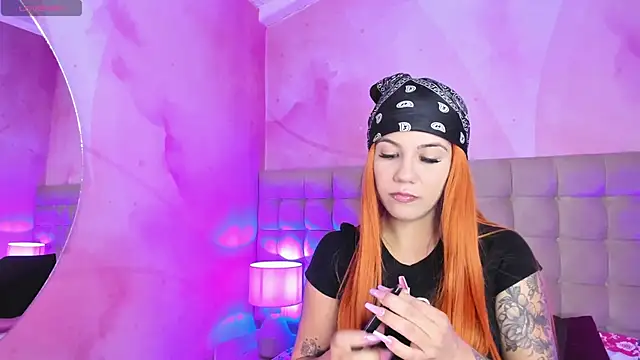 MelaniieRoux online show from 2, 2, 2025