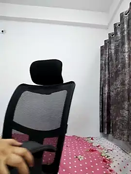 Snapshot of sanaya_baby chatting on 3, 10, 2025 sanaya baby online show from 3, 10, 2025