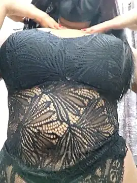 Snapshot of sanaya_baby chatting on 5, 10, 2025 sanaya baby online show from 5, 10, 2025