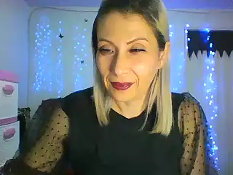 Snapshot of alixia81 chatting on 10, 3, 2025 alixia81 online show from 10, 3, 2025