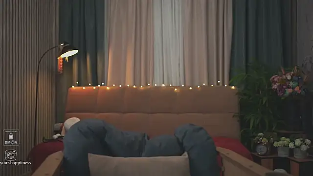 Snapshot of Feral_Berrry_ chatting on 13, 12, 2024 Feral Berrry online show from 13, 12, 2024