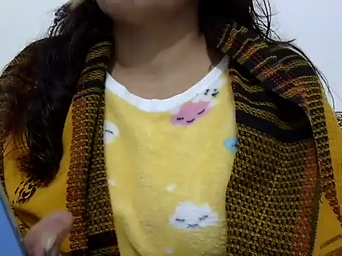 Snapshot of mishi_kaur chatting on 15, 12, 2024 mishi kaur online show from 15, 12, 2024