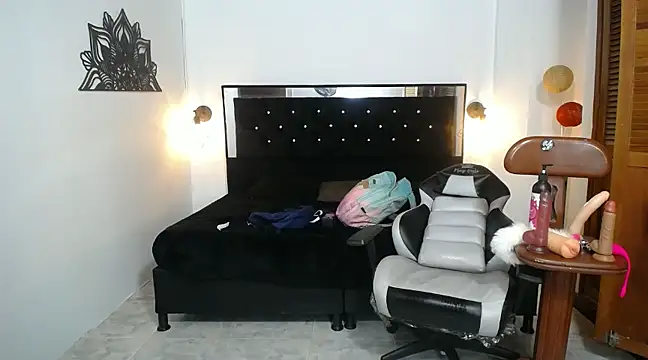 candy hairy online show from 14, 3, 2025