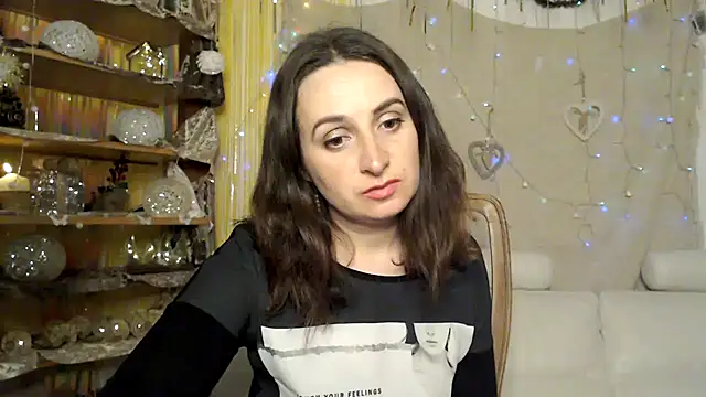 AskMeStandUp online show from 8, 2, 2026