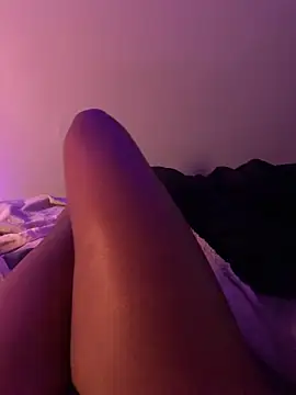 Snapshot of ReineNeferrti chatting on 4, 2, 2025 ReineNeferrti online show from 4, 2, 2025