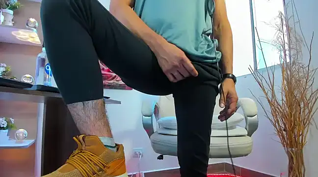 Snapshot of alessandro_wye chatting on 23, 2, 2025 alessandro wye online show from 23, 2, 2025