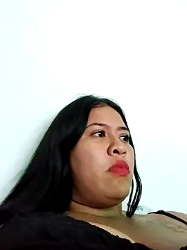 Snapshot of Miia_grand chatting on 20, 12, 2024 Miia grand online show from 20, 12, 2024