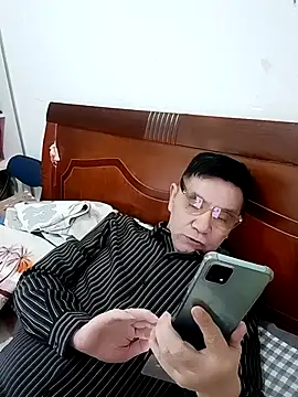 Snapshot of yjw6688 chatting on 23, 4, 2026 yjw6688 online show from 23, 4, 2026