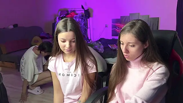 fcjuicy pussy online show from 24, 12, 2024