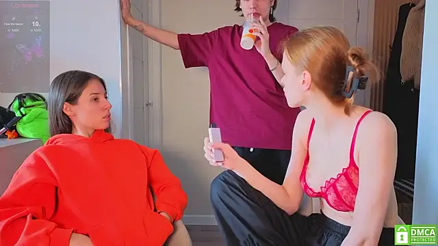 fcjuicy pussy online show from 11, 3, 2026