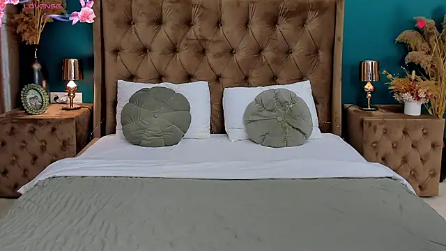 CalyMoon online show from 1, 4, 2026