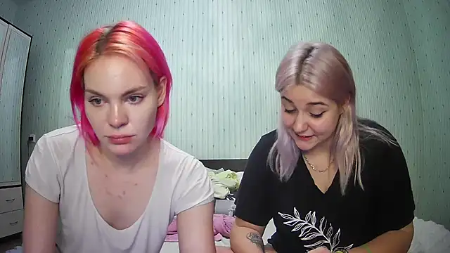 Snapshot of ChrisGirls chatting on 29, 12, 2024 ChrisGirls online show from 29, 12, 2024