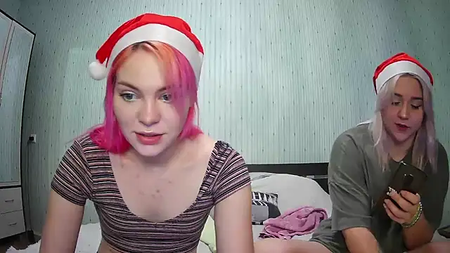 Snapshot of ChrisGirls chatting on 30, 12, 2024 ChrisGirls online show from 30, 12, 2024
