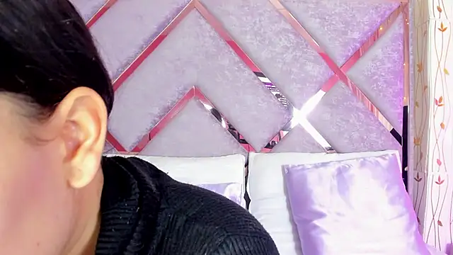 Snapshot of hanna__azumi chatting on 7, 3, 2025 hanna azumi online show from 7, 3, 2025