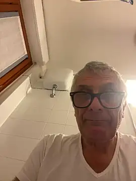 Snapshot of 4n4l1zz4m1 chatting on 14, 3, 2025 4n4l1zz4m1 online show from 14, 3, 2025