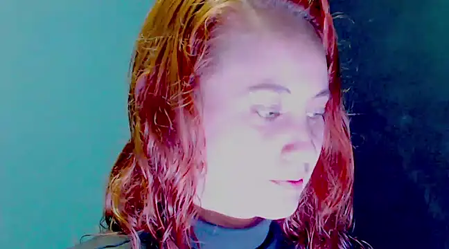 Snapshot of zoe_jones3 chatting on 6, 12, 2024 zoe jones3 online show from 6, 12, 2024