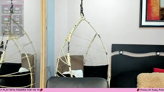 LenaRuiz  online show from 28, 2, 2025