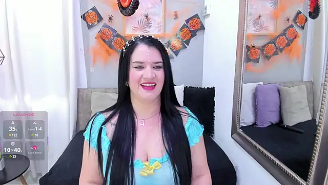 LenaRuiz  online show from 31, 10, 2025