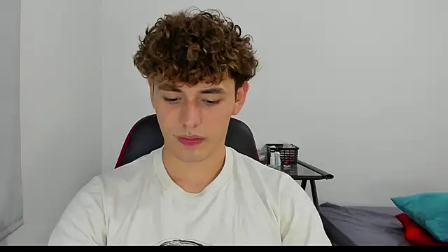 Snapshot of dani_2226 chatting on 4, 12, 2024 dani 2226 online show from 4, 12, 2024