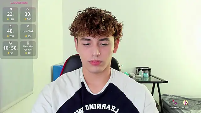 Snapshot of dani_2226 chatting on 14, 12, 2024 dani 2226 online show from 14, 12, 2024