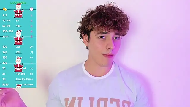 Snapshot of dani_2226 chatting on 31, 12, 2024 dani 2226 online show from 31, 12, 2024