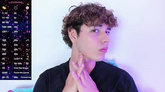 Snapshot of dani_2226 chatting on 5, 1, 2025 dani 2226 online show from 5, 1, 2025