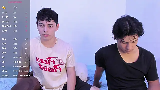 Snapshot of dani_2226 chatting on 25, 9, 2025 dani 2226 online show from 25, 9, 2025