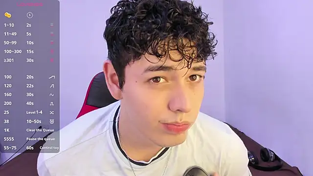 Snapshot of dani_2226 chatting on 16, 10, 2025 dani 2226 online show from 16, 10, 2025