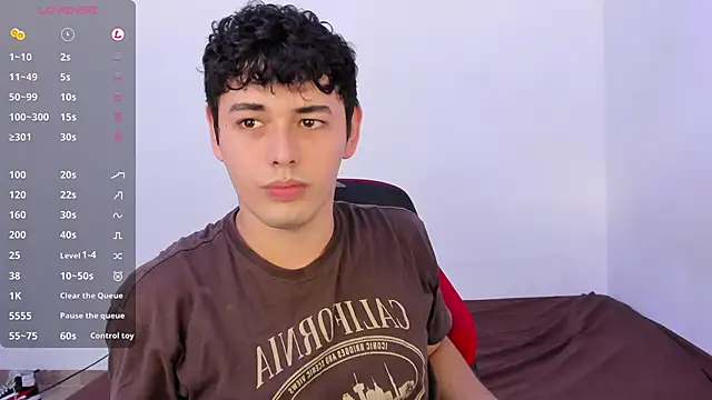 Snapshot of dani_2226 chatting on 26, 10, 2025 dani 2226 online show from 26, 10, 2025