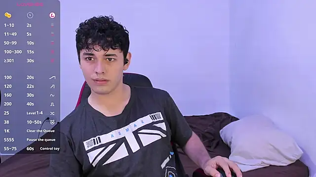 Snapshot of dani_2226 chatting on 27, 10, 2025 dani 2226 online show from 27, 10, 2025