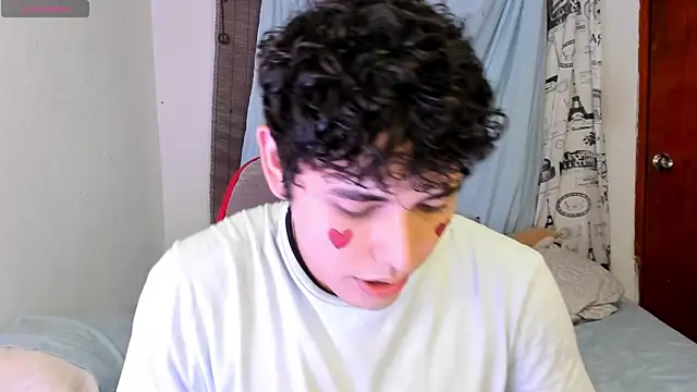 Snapshot of dani_2226 chatting on 17, 11, 2025 dani 2226 online show from 17, 11, 2025