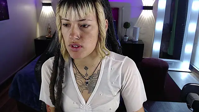 Snapshot of _sharlotte777 chatting on 6, 3, 2025 sharlotte777 online show from 6, 3, 2025