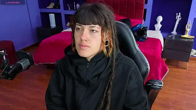 Snapshot of _sharlotte777 chatting on 18, 9, 2025 sharlotte777 online show from 18, 9, 2025