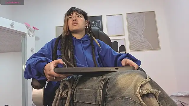 Snapshot of _sharlotte777 chatting on 24, 9, 2025 sharlotte777 online show from 24, 9, 2025