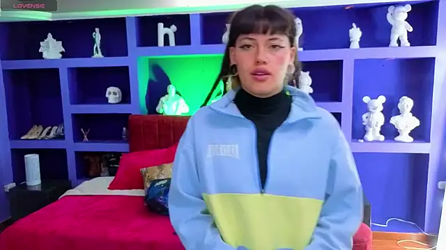 Snapshot of _sharlotte777 chatting on 13, 10, 2025 sharlotte777 online show from 13, 10, 2025