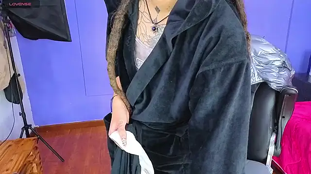 Snapshot of _sharlotte777 chatting on 25, 10, 2025 sharlotte777 online show from 25, 10, 2025