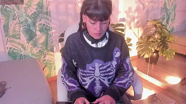  sharlotte777 online show from 18, 12, 2025