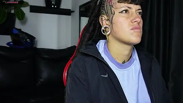  sharlotte777 online show from 31, 3, 2026