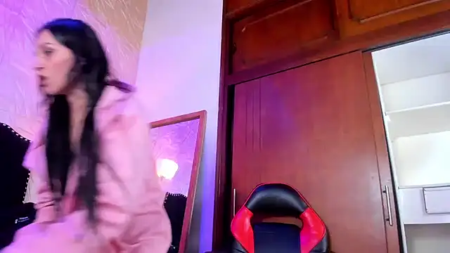 Sofii Carter online show from 5, 1, 2025