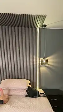 MiaPetit  online show from 15, 12, 2025