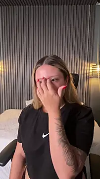 MiaPetit  online show from 19, 12, 2025