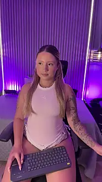 MiaPetit  online show from 24, 2, 2026