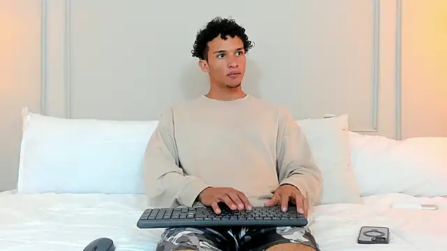 Snapshot of Dominick_star chatting on 5, 12, 2024 Dominick star online show from 5, 12, 2024