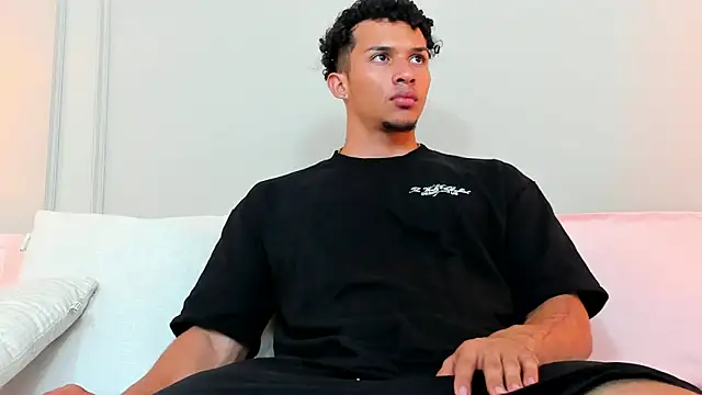 Snapshot of Dominick_star chatting on 15, 1, 2025 Dominick star online show from 15, 1, 2025