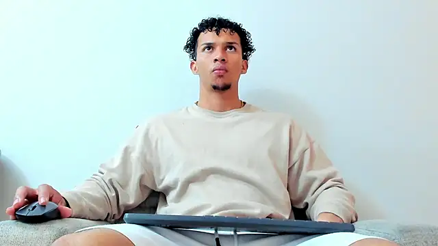 Snapshot of Dominick_star chatting on 18, 1, 2025 Dominick star online show from 18, 1, 2025