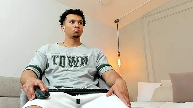 Snapshot of Dominick_star chatting on 30, 1, 2025 Dominick star online show from 30, 1, 2025