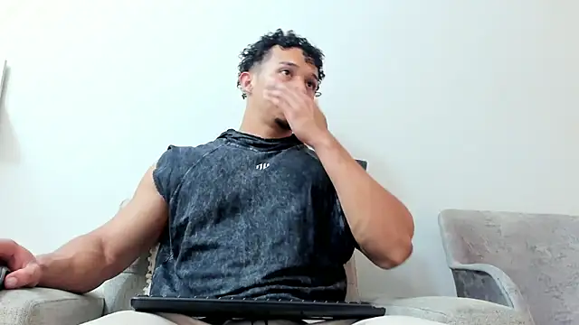 Snapshot of Dominick_star chatting on 1, 2, 2025 Dominick star online show from 1, 2, 2025