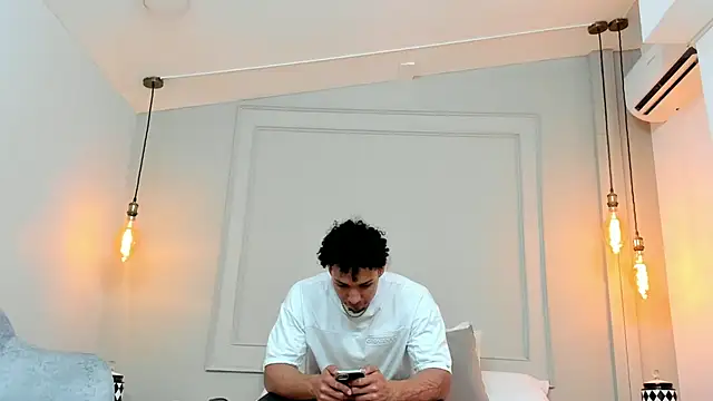 Snapshot of Dominick_star chatting on 4, 2, 2025 Dominick star online show from 4, 2, 2025