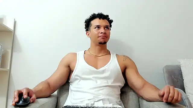 Snapshot of Dominick_star chatting on 5, 2, 2025 Dominick star online show from 5, 2, 2025